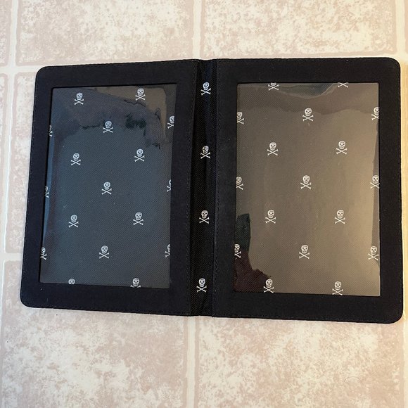 Ralph Lauren Rugby Skull and Crossbones Fabric Folding Travel Frame - Size 5 x 7 - Picture 1 of 5